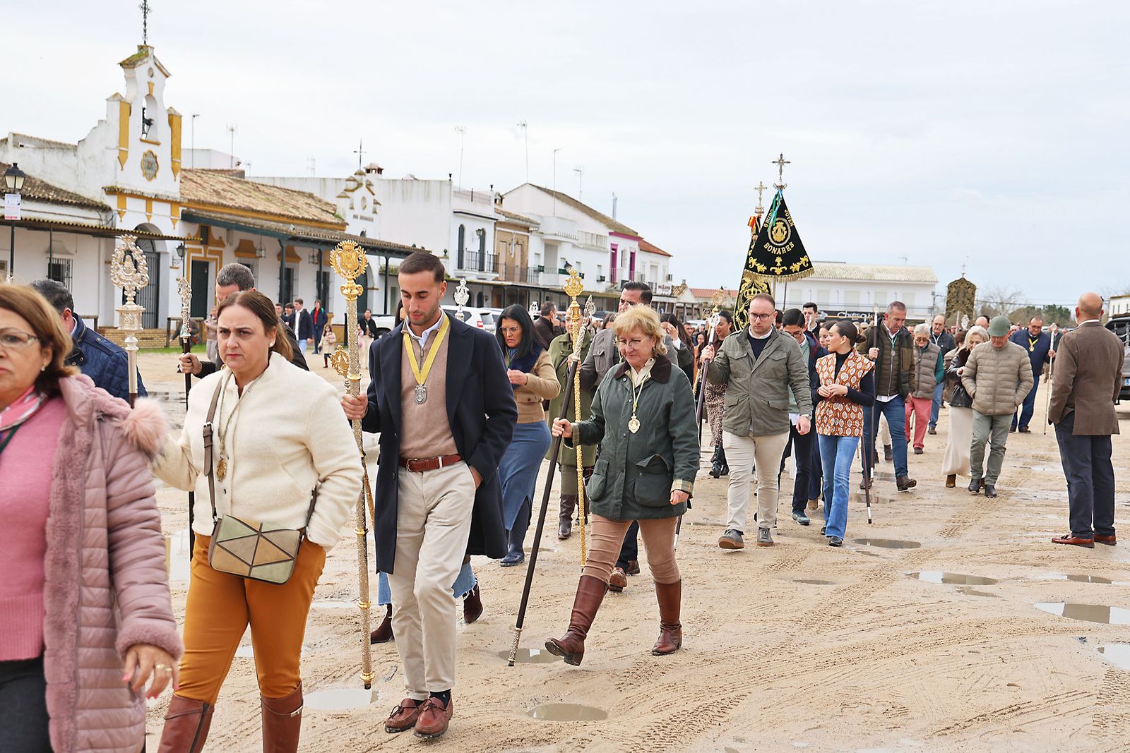Las fotografías del ambiente en El Rocío con las peregrinaciones de las hermandades filiales