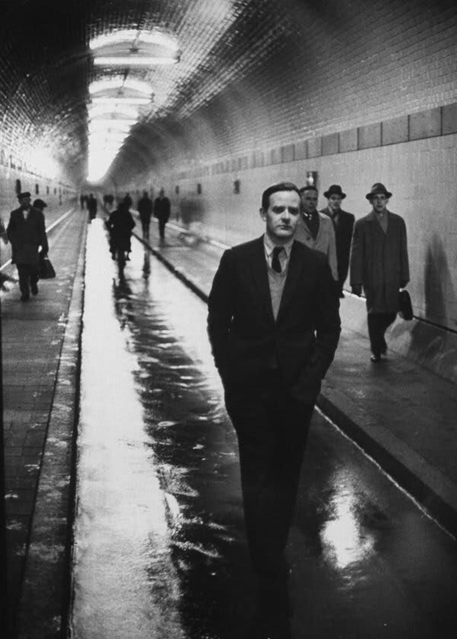 Le Carré en una fotografía (valga la redundancia) muy 'lecarriana'.