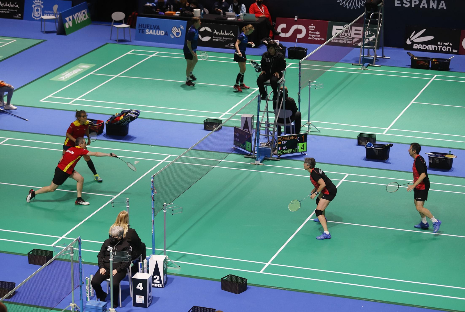 Imágenes del primer día de competición del Mundial senior de bádminton de Huelva 2021