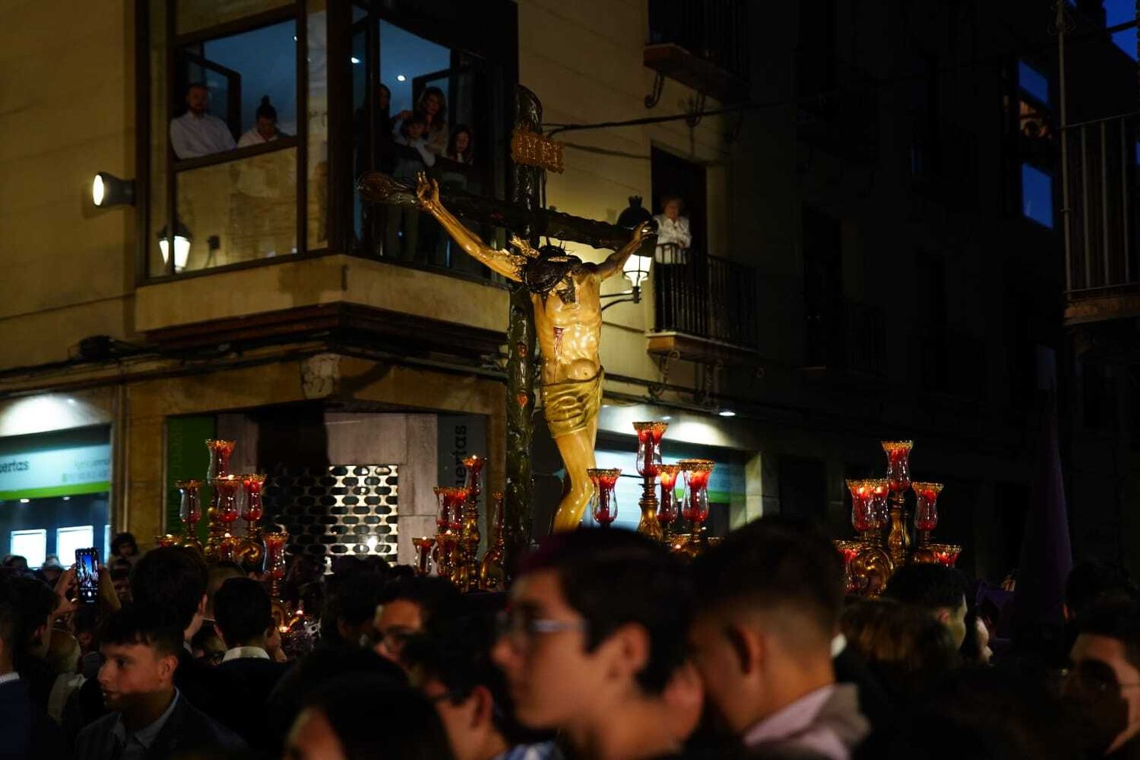 Las mejores imágenes de la tarde del Jueves Santo de Lucena: Santa Fe, Columna, Caído y Sangre