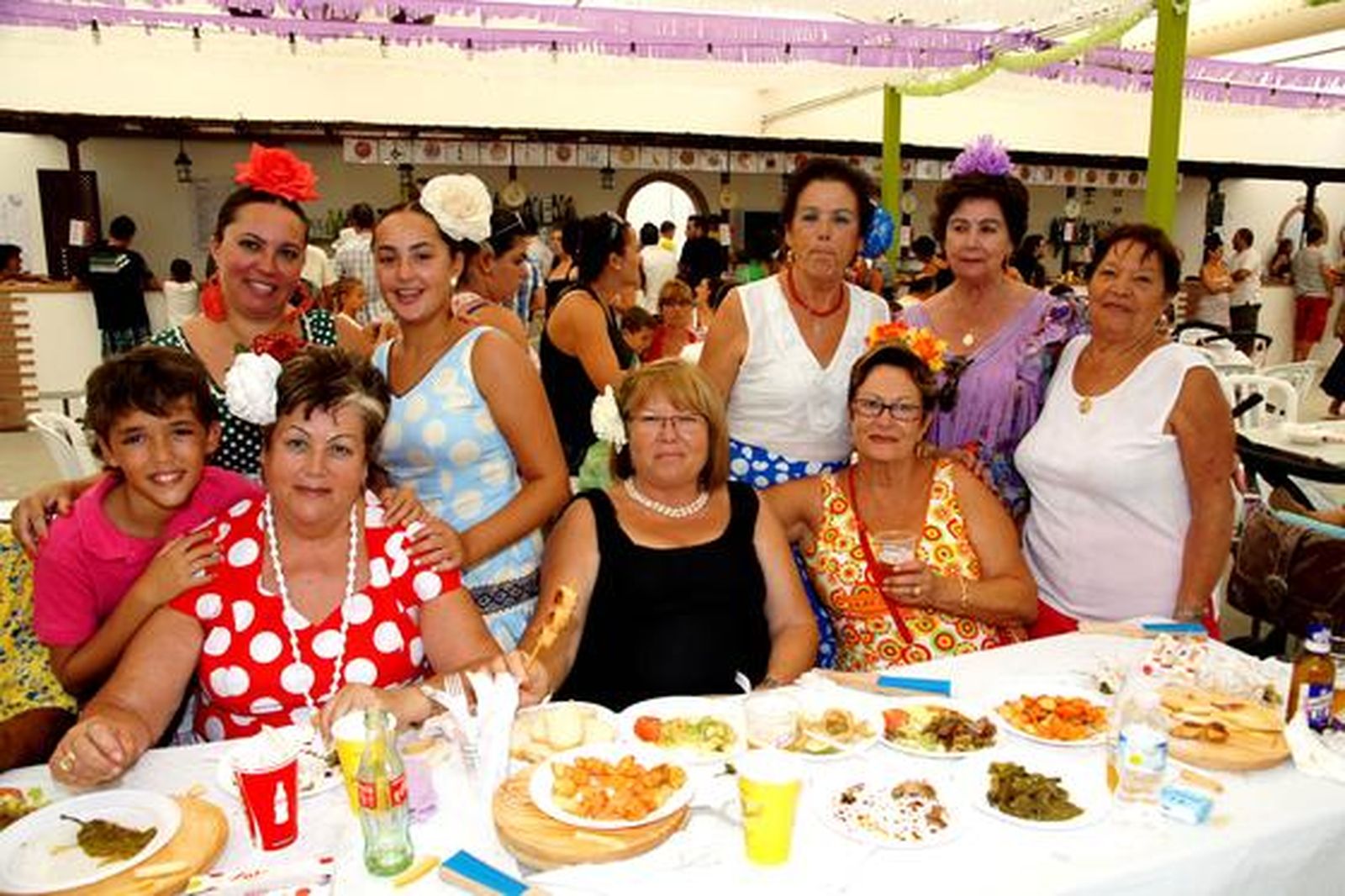 Los Garrido Mérida, del Rincón de la Victoria, pasan el día en la Feria. 

Foto: Punto Press