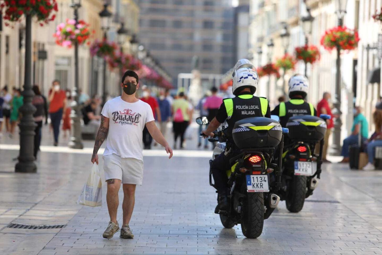 Policías locales en calle Larios