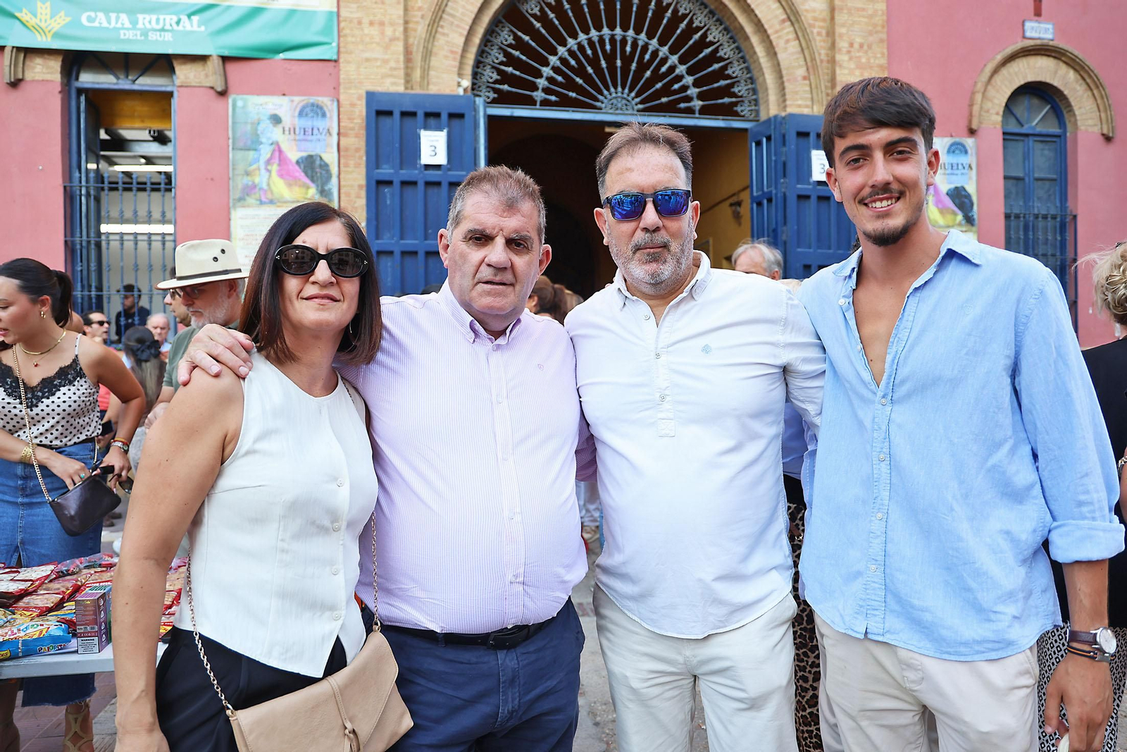 Colombinas 2025: Ambiente en la corrida de toros del viernes 1 de agosto en Huelva