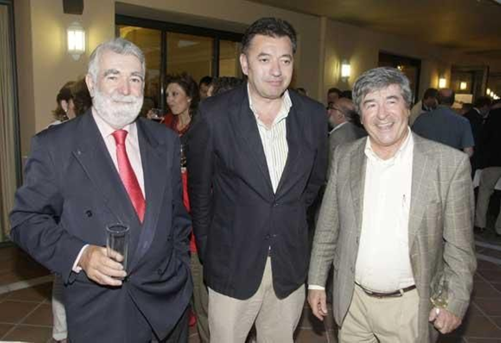 Esteban Bravo (ex delegado Ministerio de Asuntos Exteriores), Nicolás Moncada (abogado) y Manuel Alarcón (economista)

Foto: Erasmo Fenoy