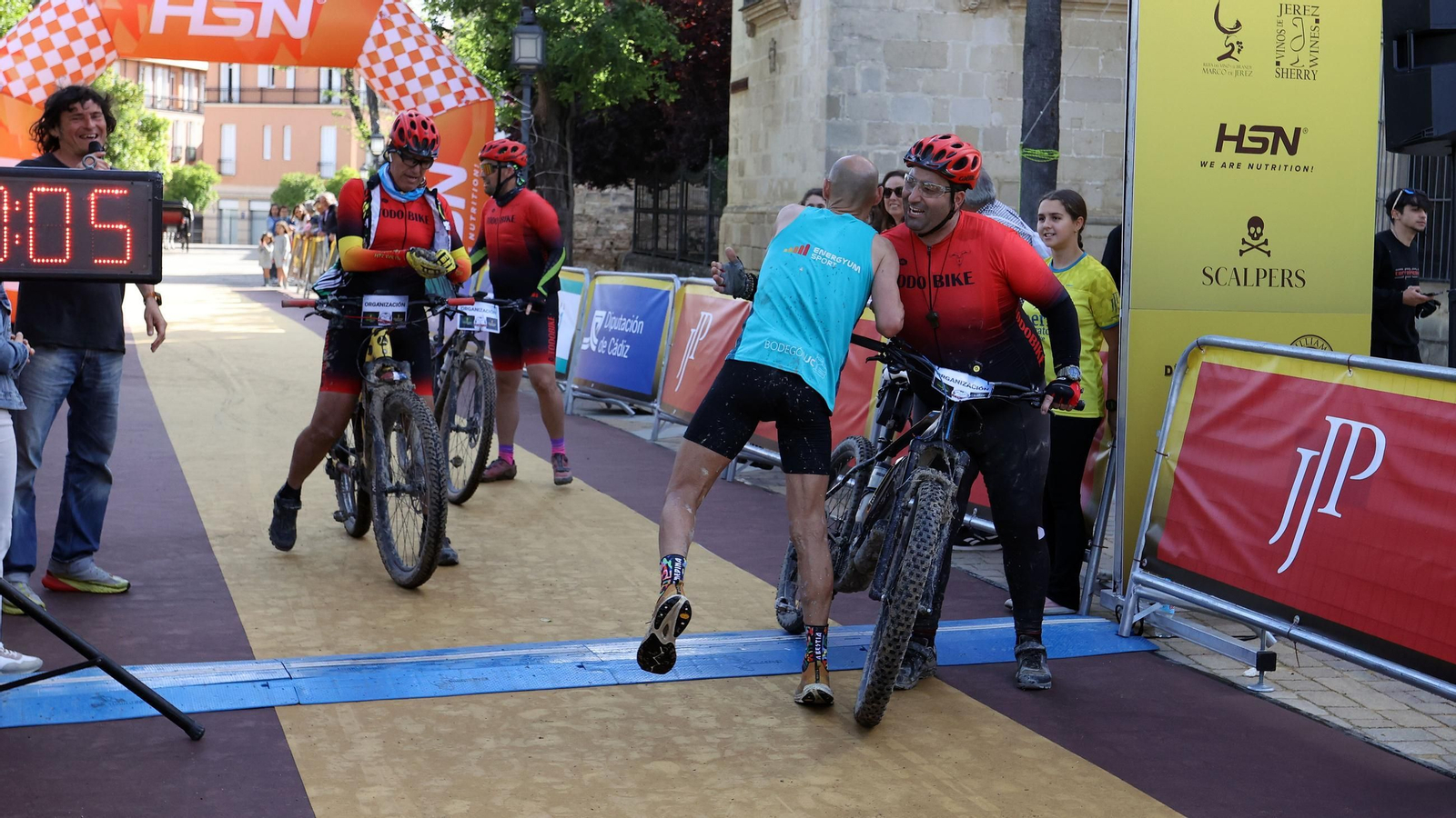 Búscate en la Sherry Maratón 2025 de Jerez (I)