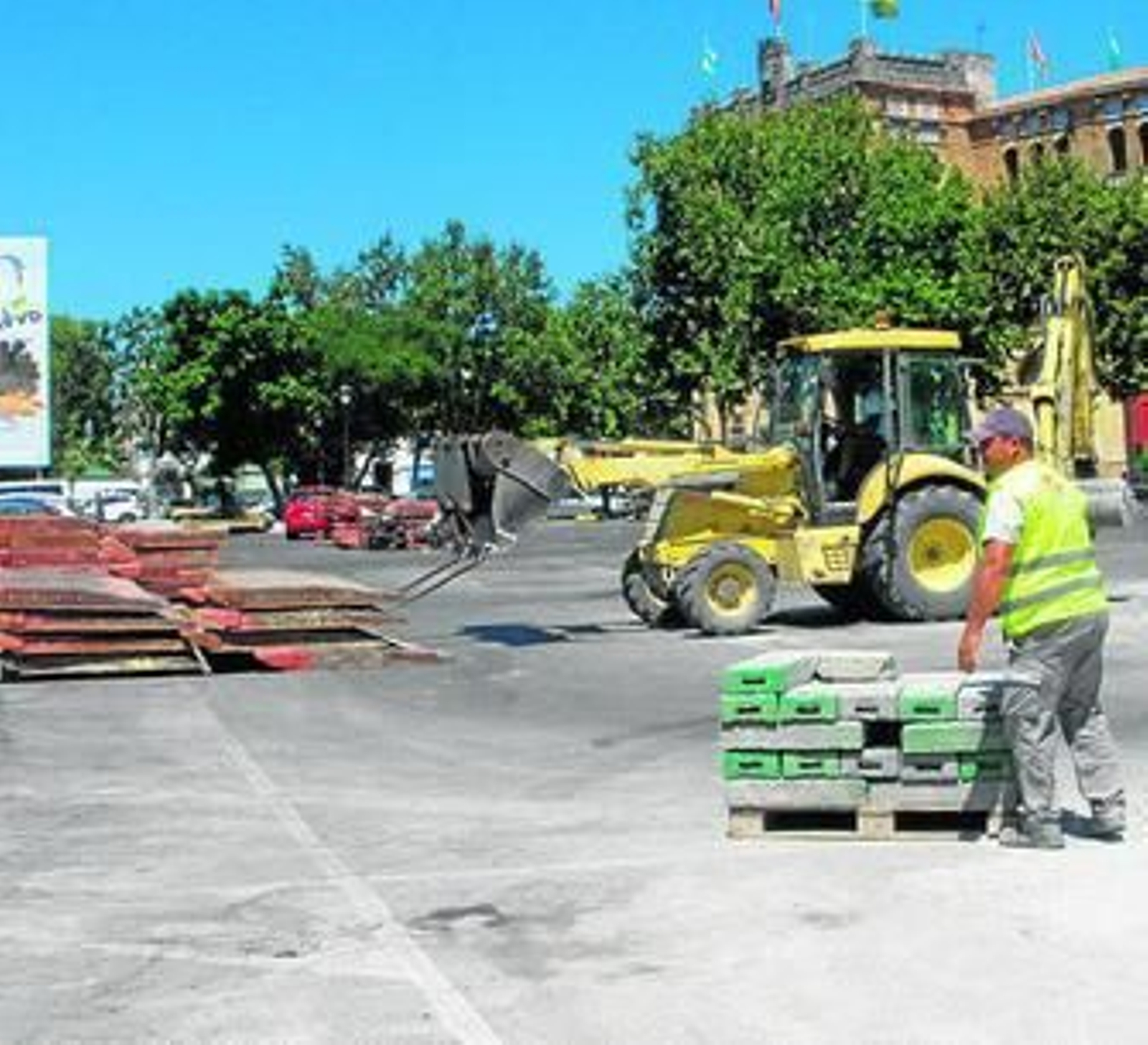 Trabajos previos a la ejecución del parking de la Real Plaza de Toros.