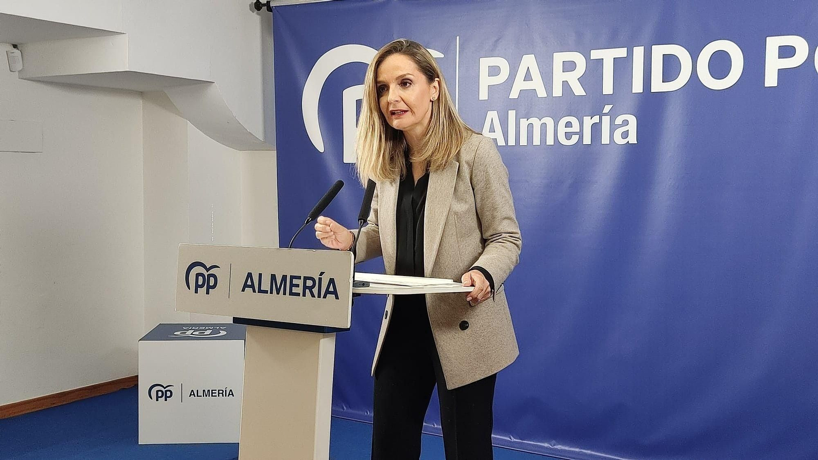 Maribel Sánchez Torregrosa en la sede del PP de Almería