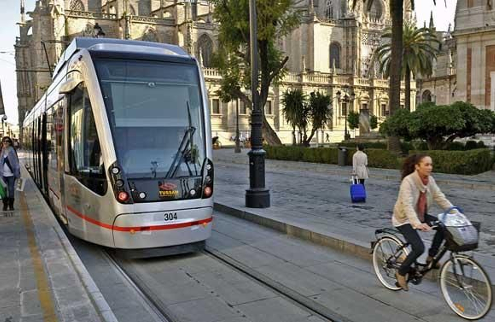 El tranvía llegará a San Bernardo antes del Viernes de Dolores