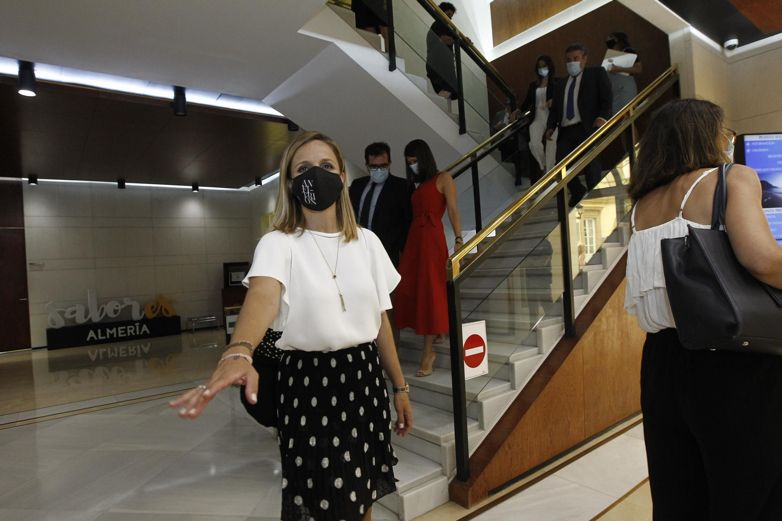 Visita del Consejero de Presidencia de la Junta de Andalucía, Elías Bendodo, a la Diputación de Almería.