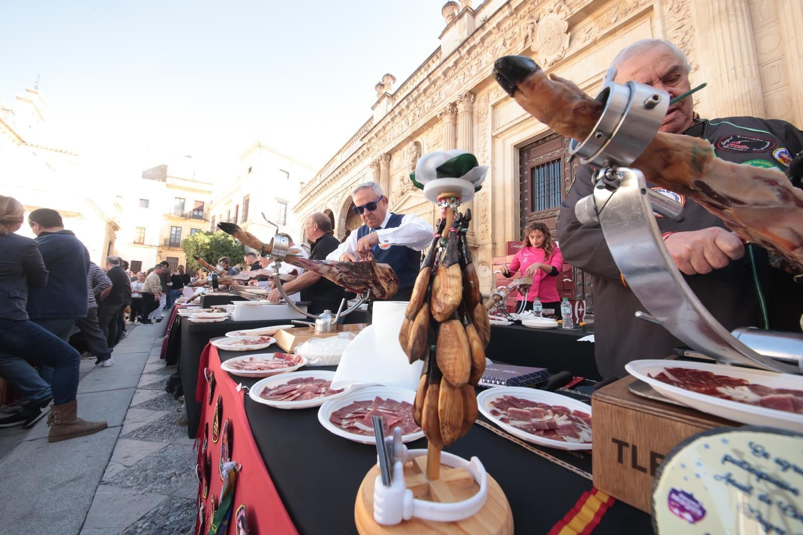 III Jornada de Cortadores de Jamón Solidarios en Jerez