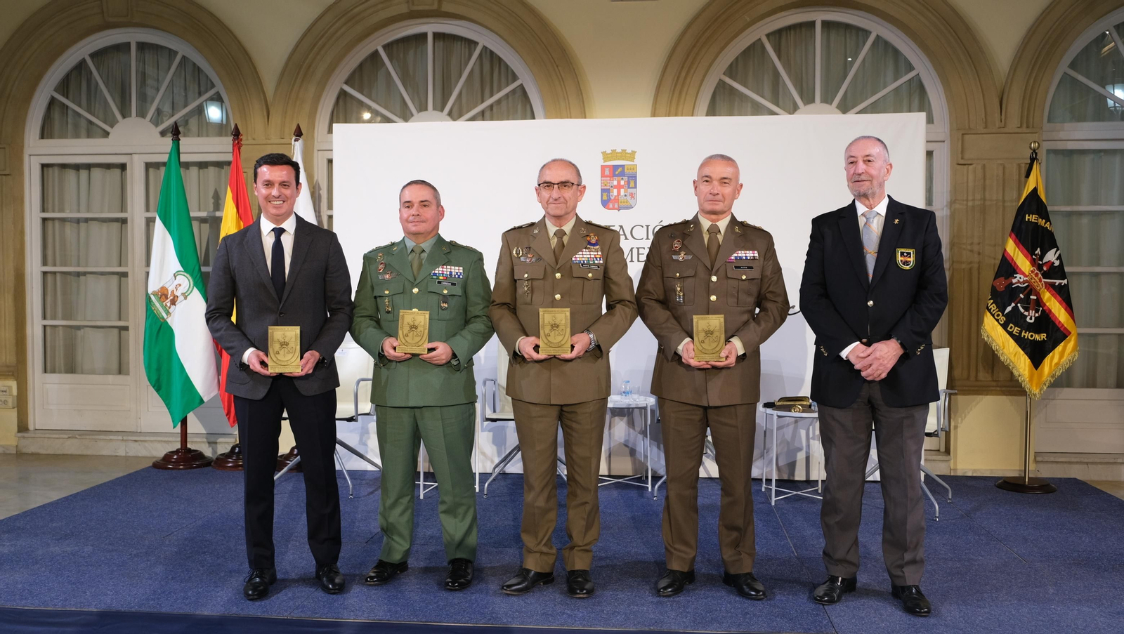 Fotogalería de la reunión de generales de la Brigada Rey Alfonso XIII de La Legión Española