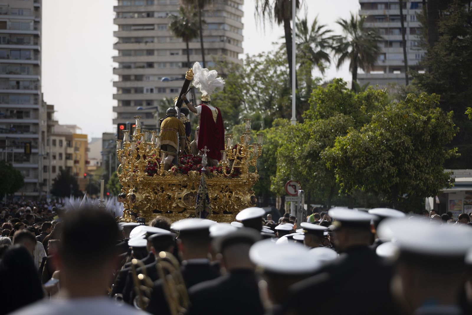 Lunes Santo: Tres Caídas en Huelva, en imágenes