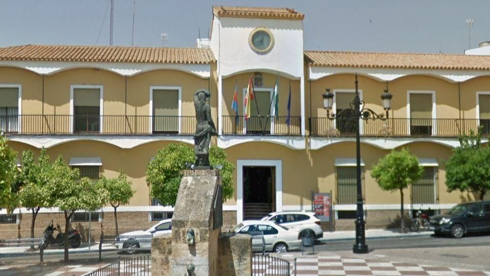 El Ayuntamiento de Mairena del Alcor.