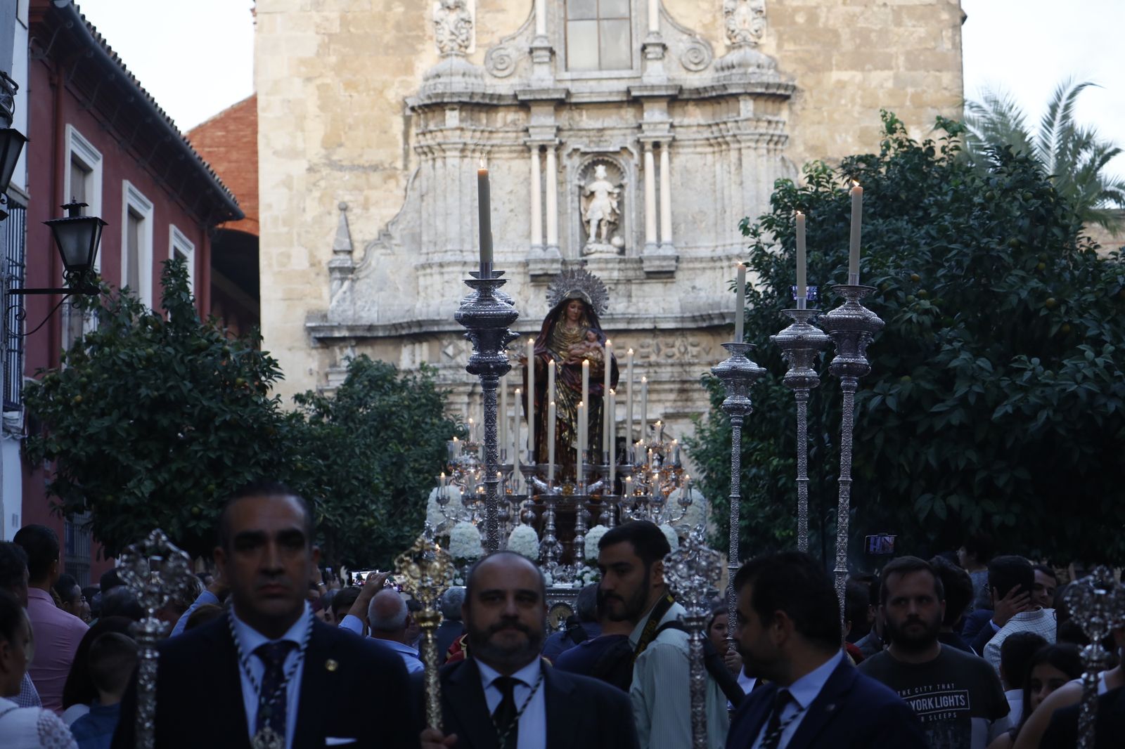 La procesión de la Virgen del Amparo de Córdoba, en fotografías