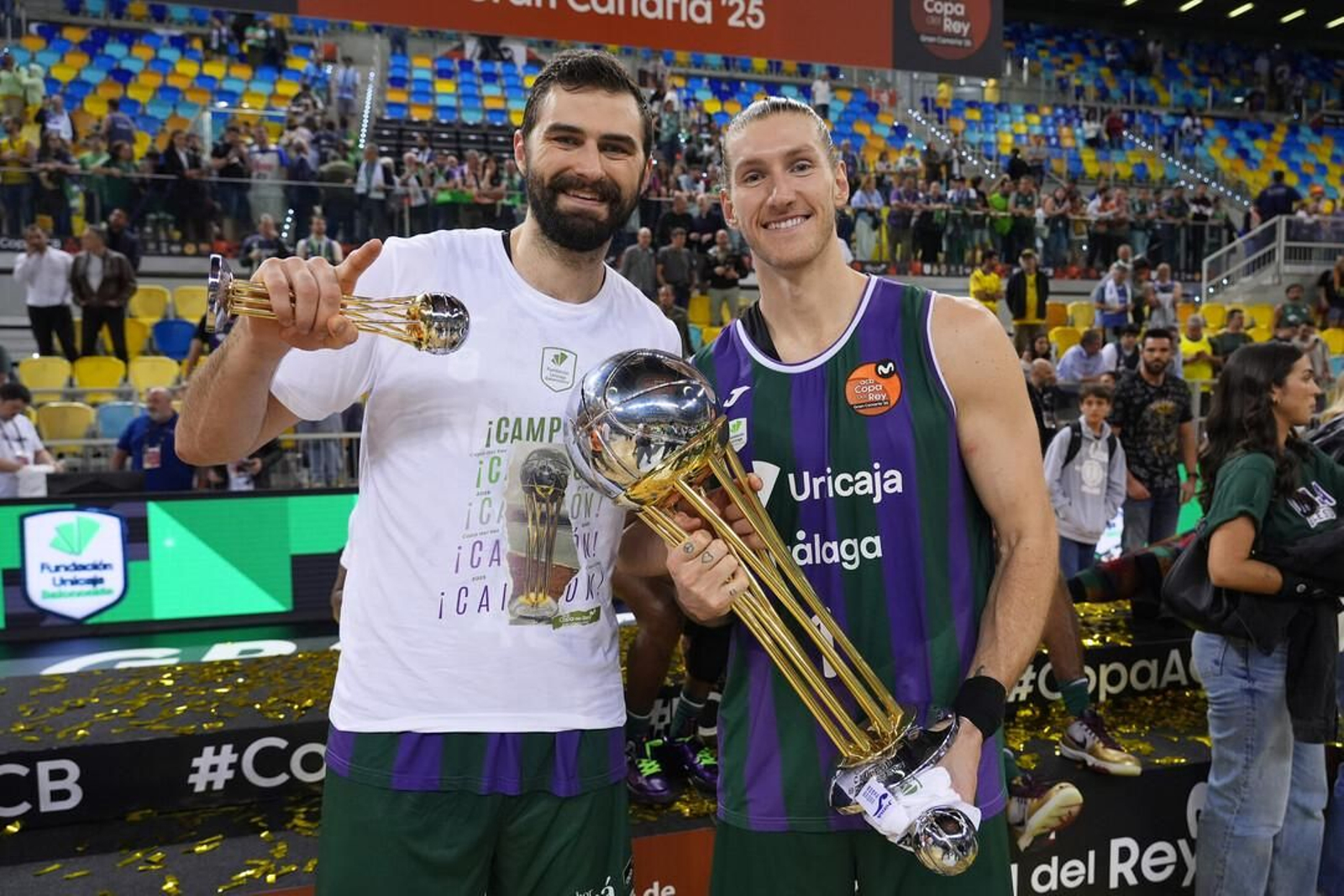 El Unicaja, campeón de Copa: Todas las imágenes del partido, la fiesta y la llegada a Málaga