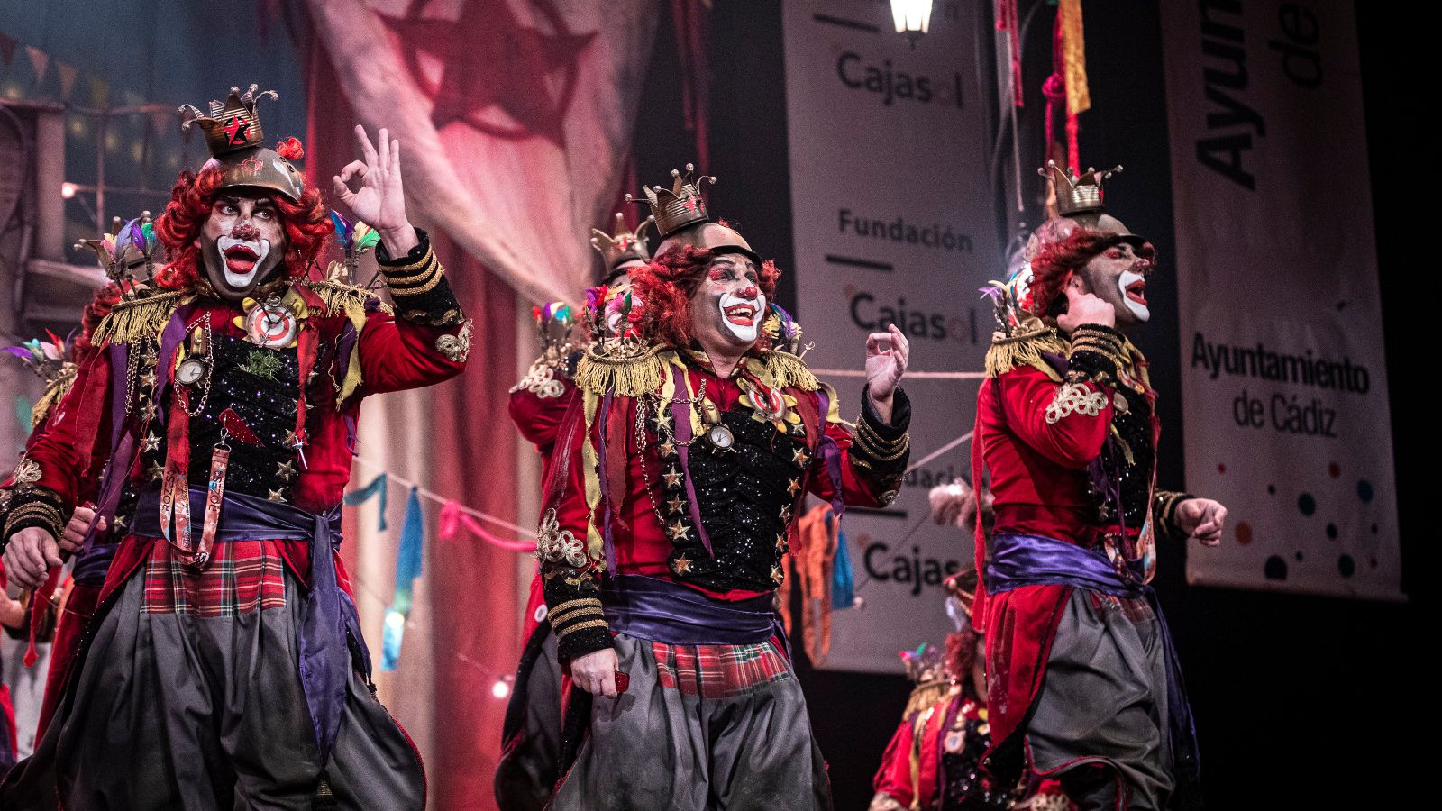 Búscate entre las mejores imágenes de la primera sesión de semifinales del COAC 2025