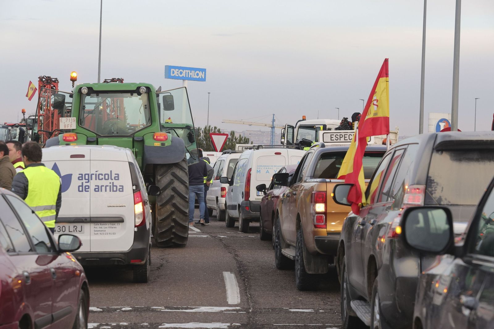 Las imágenes de la tractorada por las carreteras españolas: el campo para las principales vías