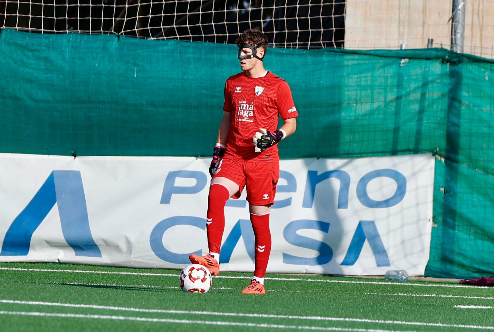 Loren, Chupete, Izan Merino, mucha afición... El Atlético Malagueño, apoyado en Mijas