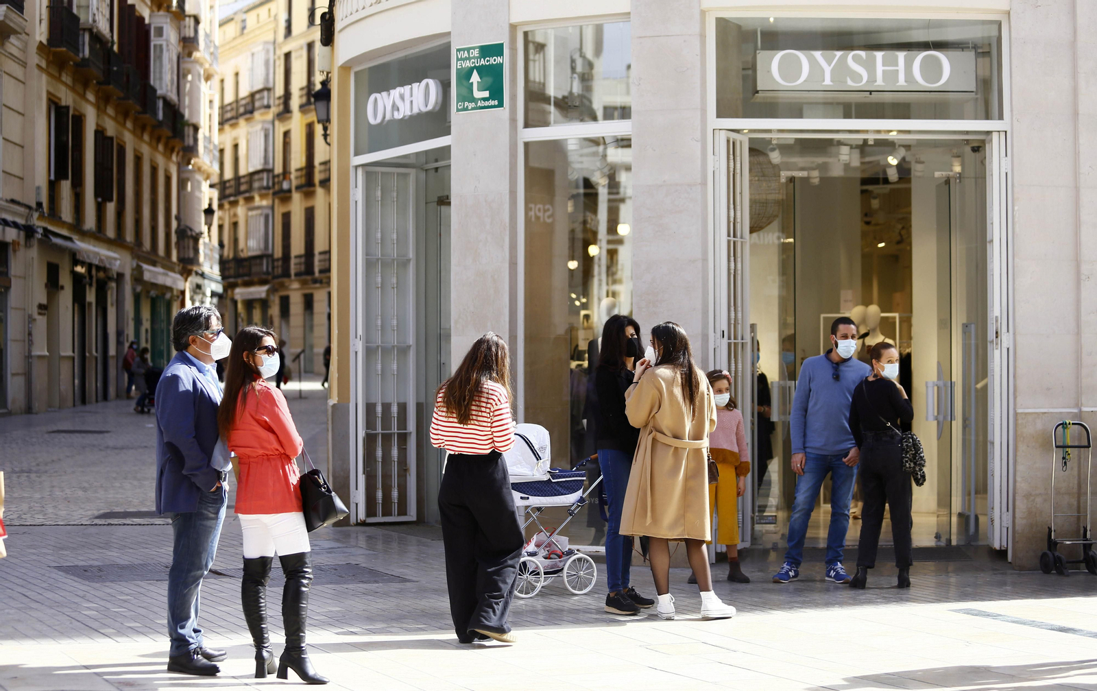 Las fotos de Málaga capital en la reapertura de bares y comercio no esencial