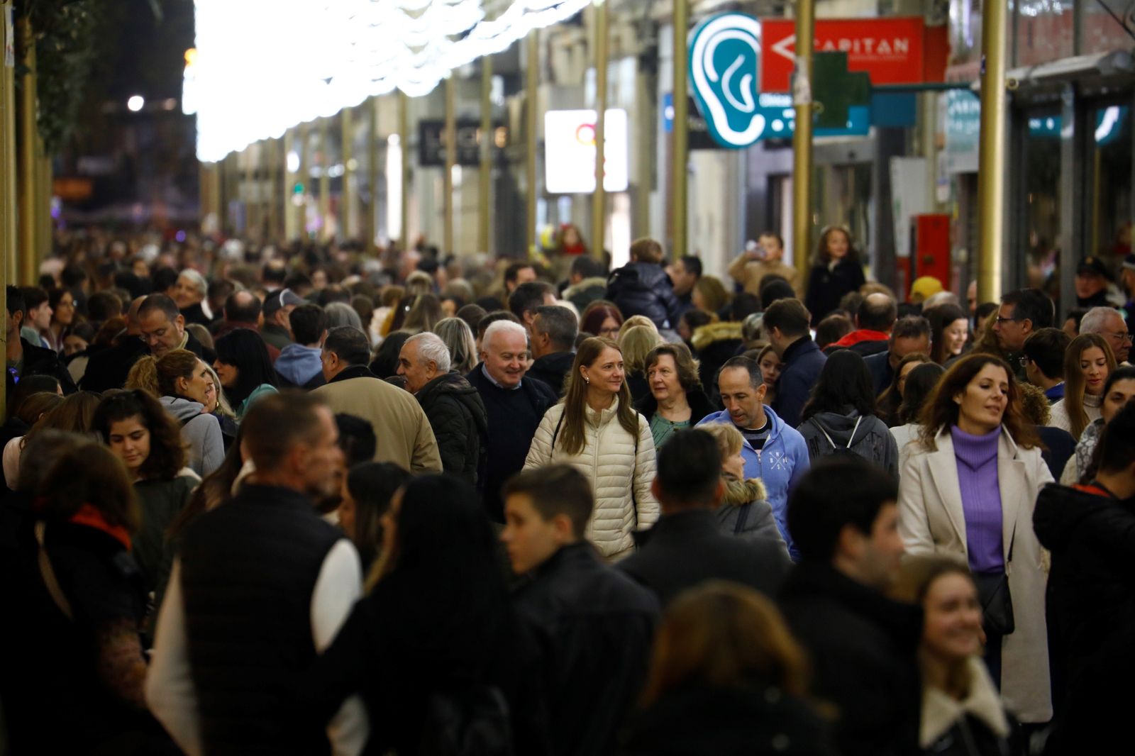 Las calles de Córdoba, repletas en el puente de diciembre, en imágenes