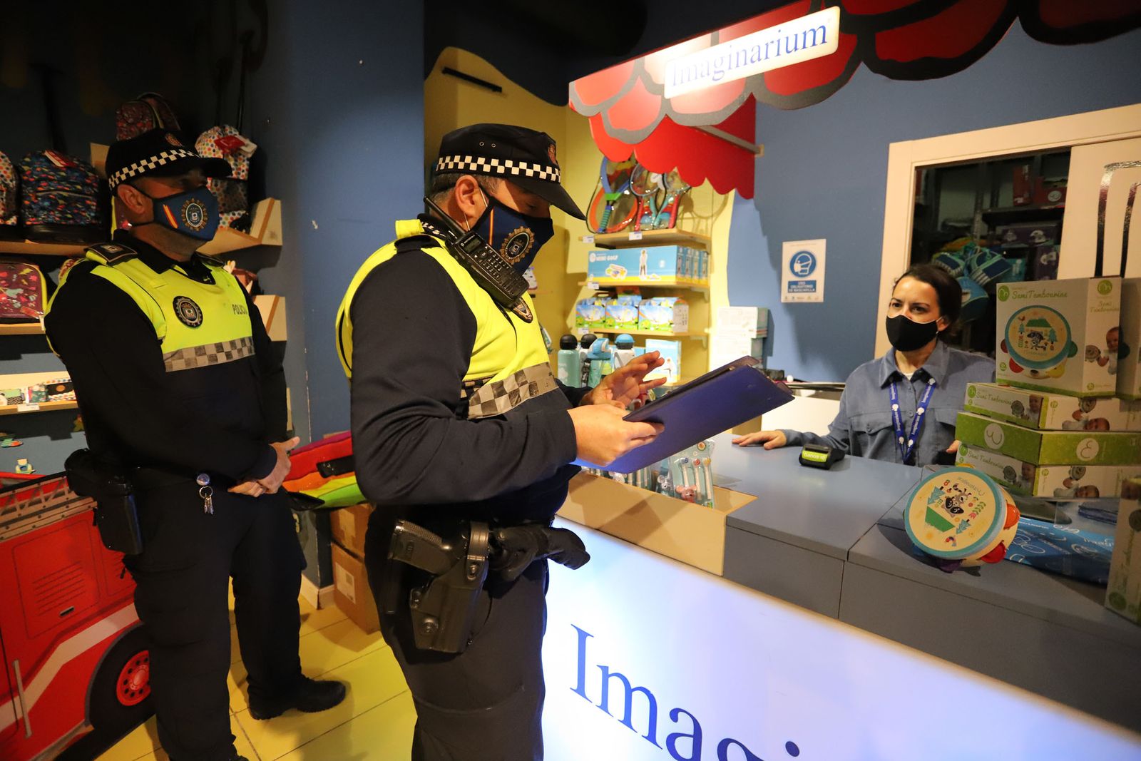 La Policía Local de Huelva controla el cumplimiento de las restricciones anti Covid