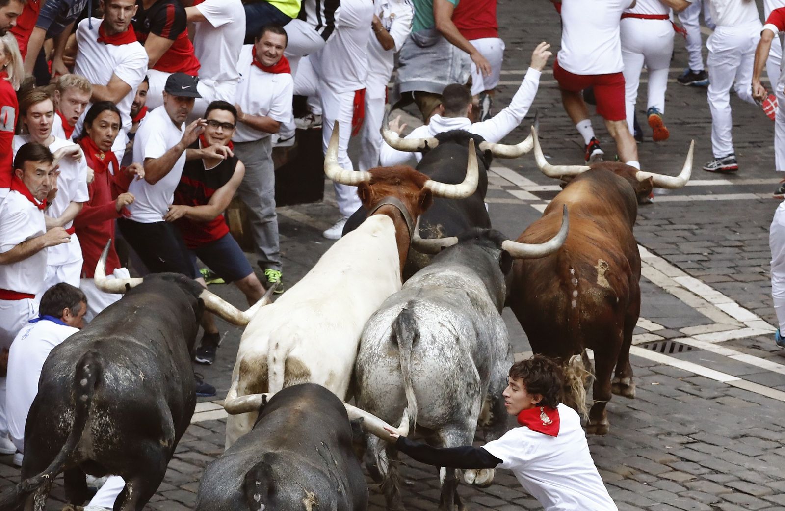 Las imágenes del último encierro de los sanfermines