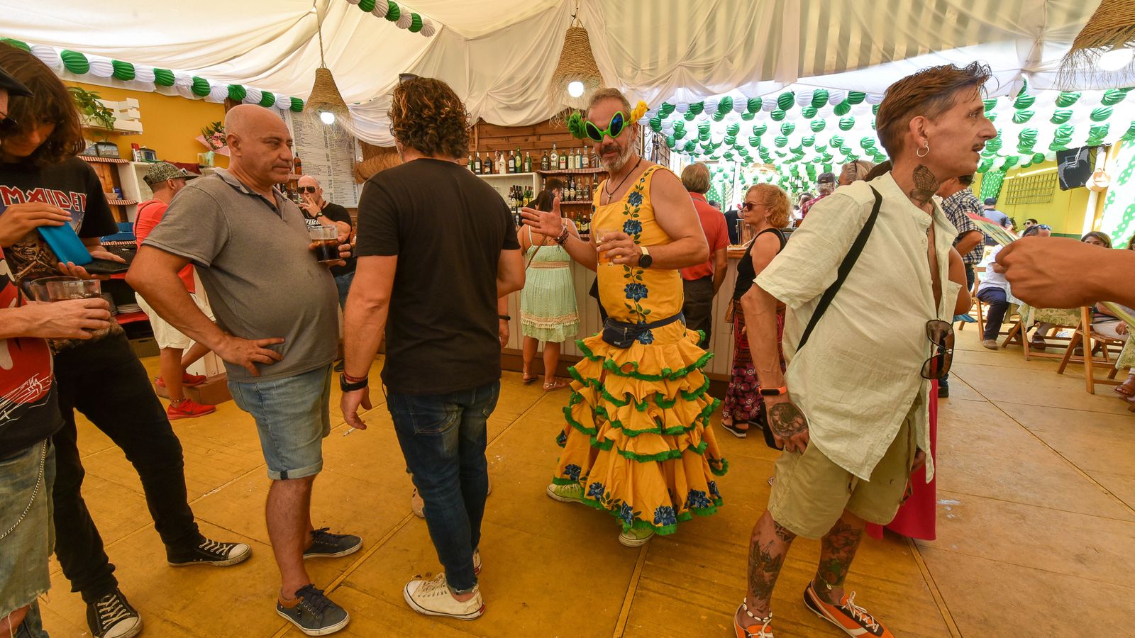 Búscate en las fotos del Domingo Rociero de la Feria de San Roque