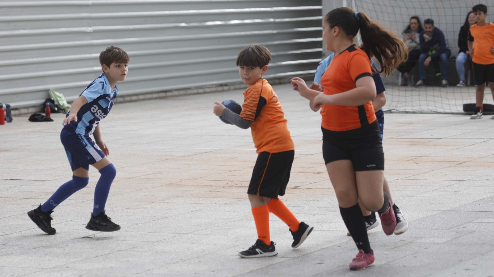 Las fotos de la jornada de balonmano calle