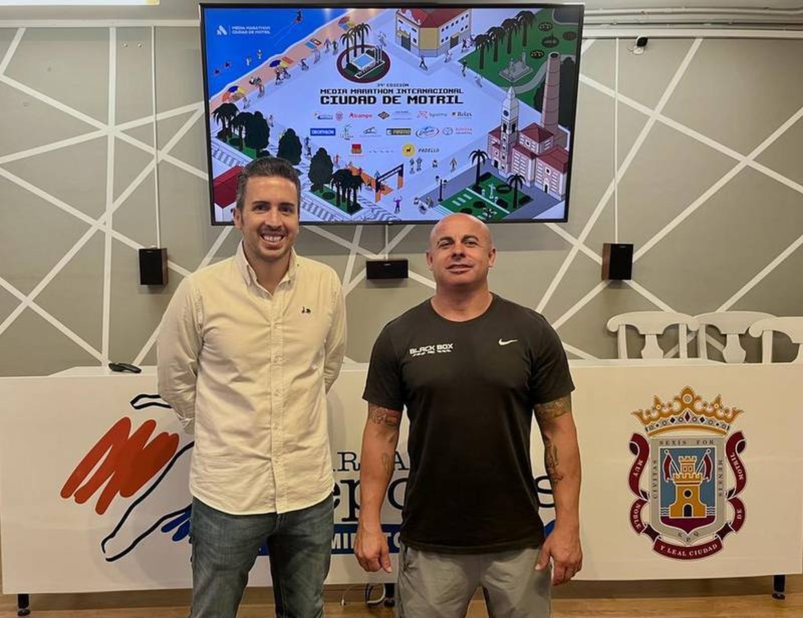 Daniel Ortega Moreno y Enrique Martín Estebané durante la presentación de la prueba.