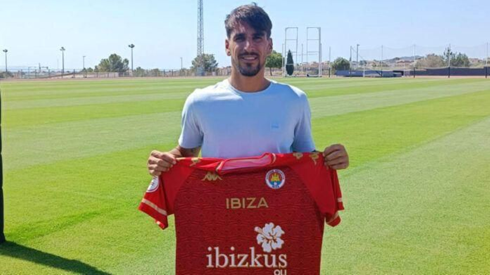 Diego Jiménez, en su presentaciòn con el CD Ibiza