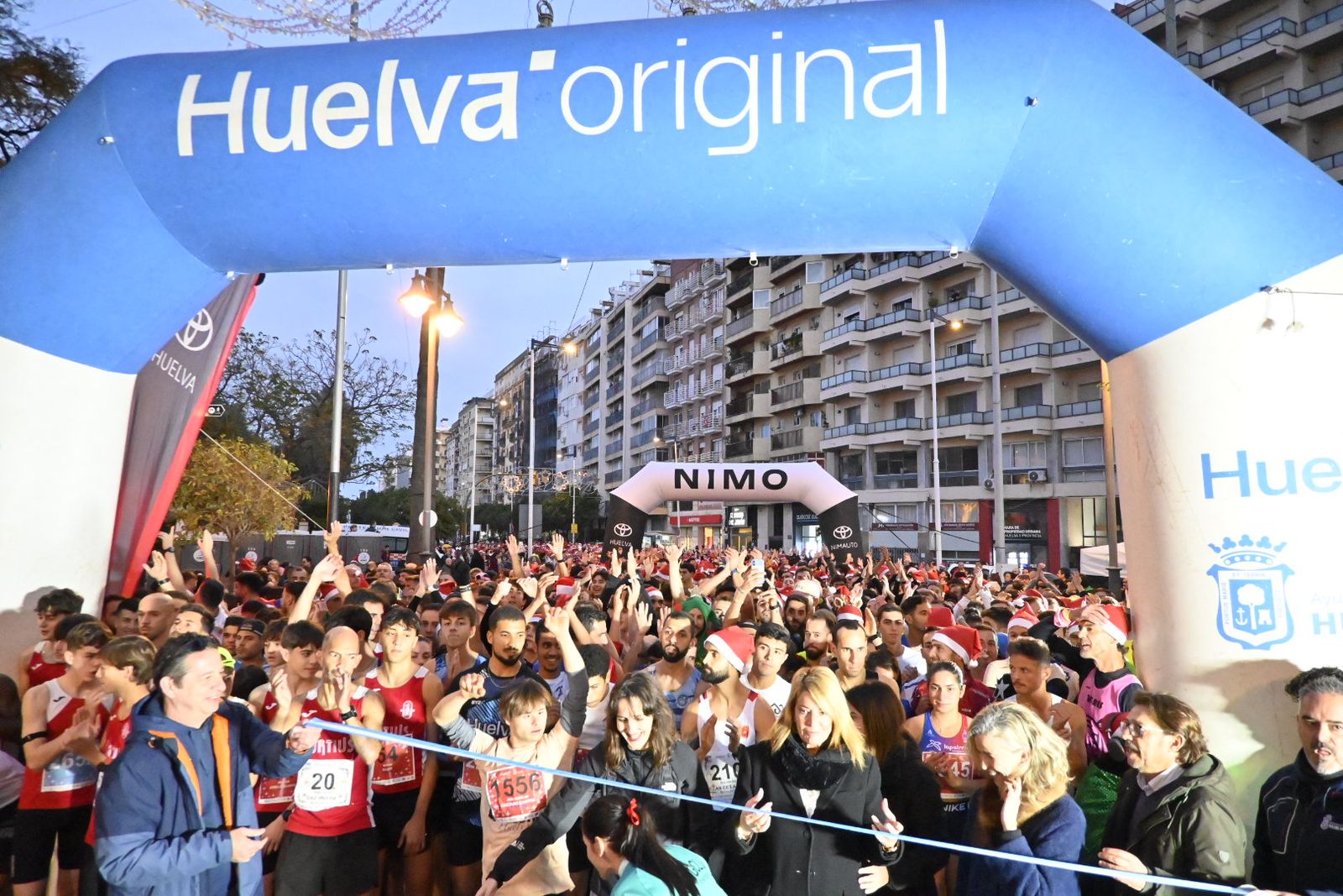 Búscate en las mejores fotografías de la San Silvestre de Huelva 2025