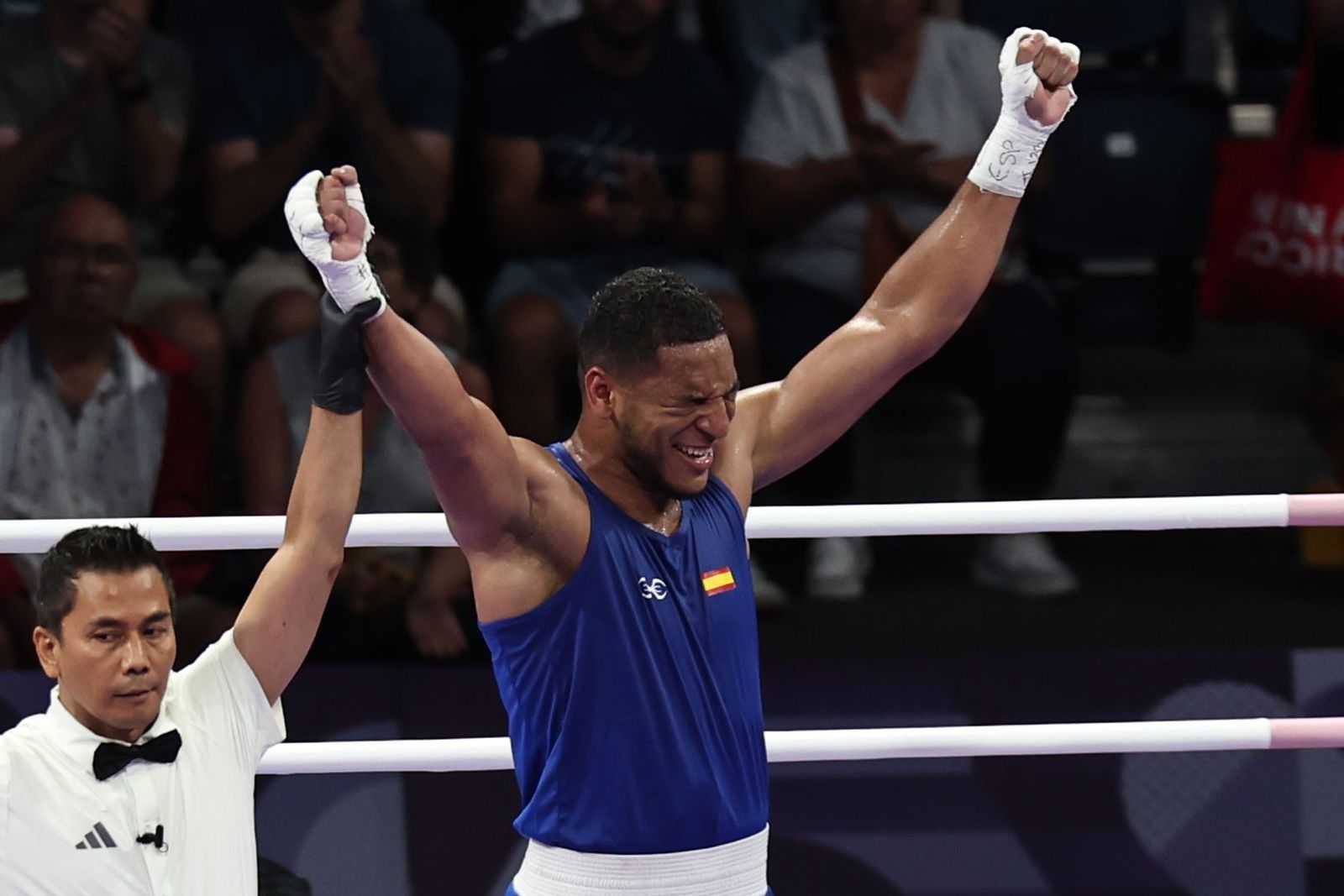 Emmanuel Reyes Pla celebra su triunfo en cuartos de final y el hecho de haber asegurado la medalla.