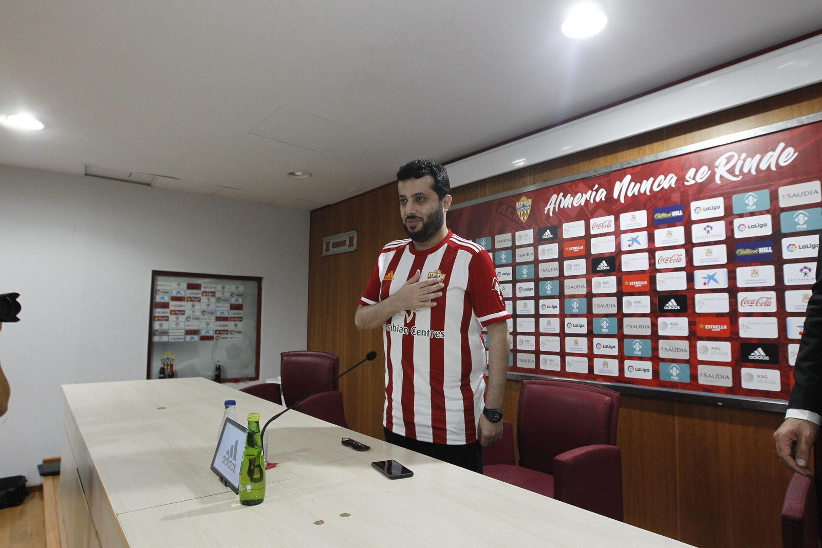 Fotogalería rueda de prensa dueño U.D. Almería, Turki Al-Sheik