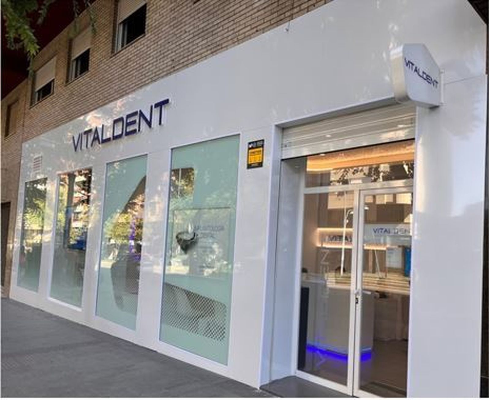 Vitaldent consolida su presencia en Andalucía con la apertura de dos nuevas clínicas dentales