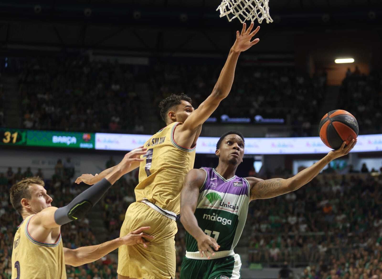 El Unicaja-Barcelona, en fotos