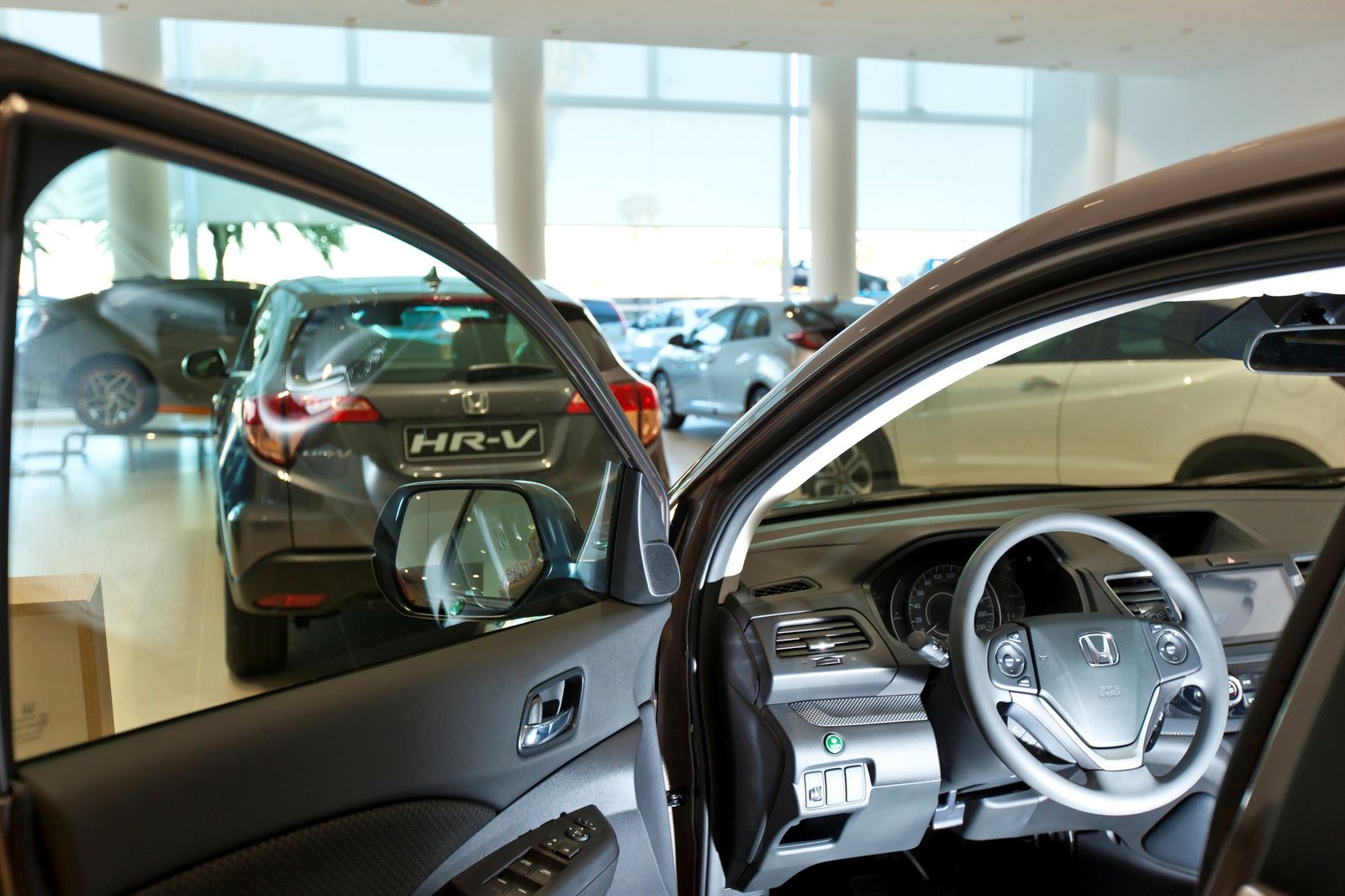Las matriculaciones de coches en abril registran la peor cifra en 20 años por la crisis del Covid