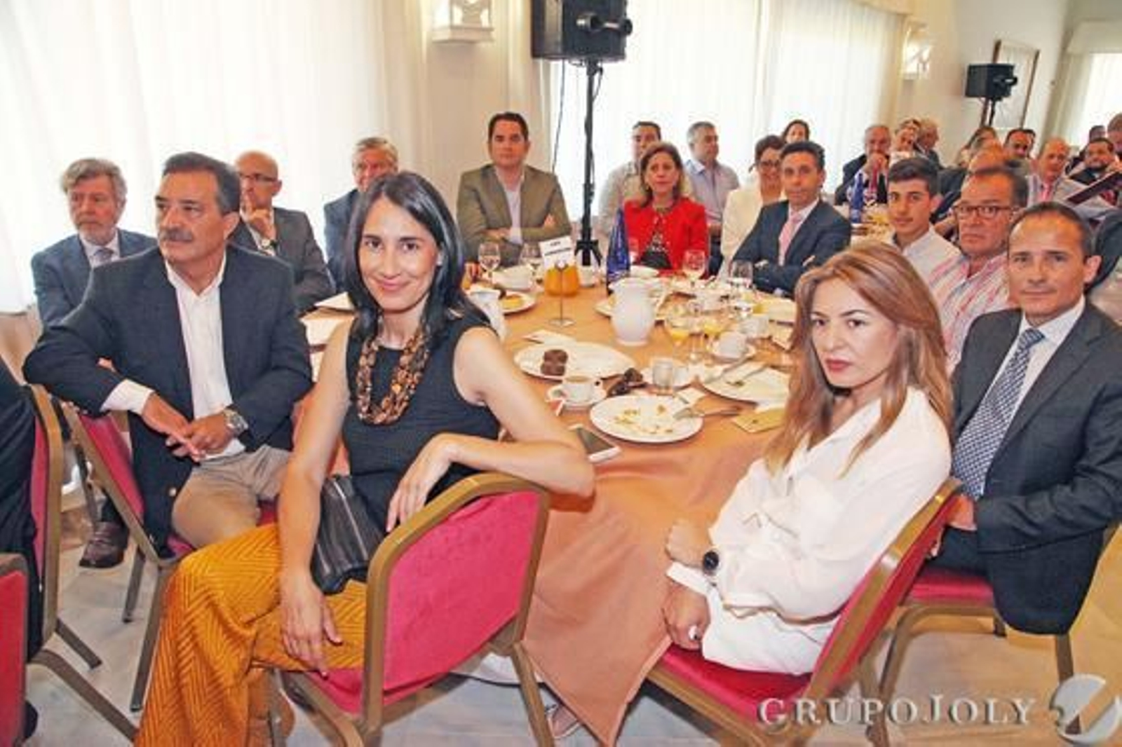 Fabiola Roldán, Elena Fernández, José Fernández Santos, Manuel Gómez, Federico Díaz, Manuel Ferrer, Germán Cordero, Carmen González, Manuel Domínguez, Pablo Medina, Domingo Medina, José Viva.

Foto: Pascual · Vanesa Lobo