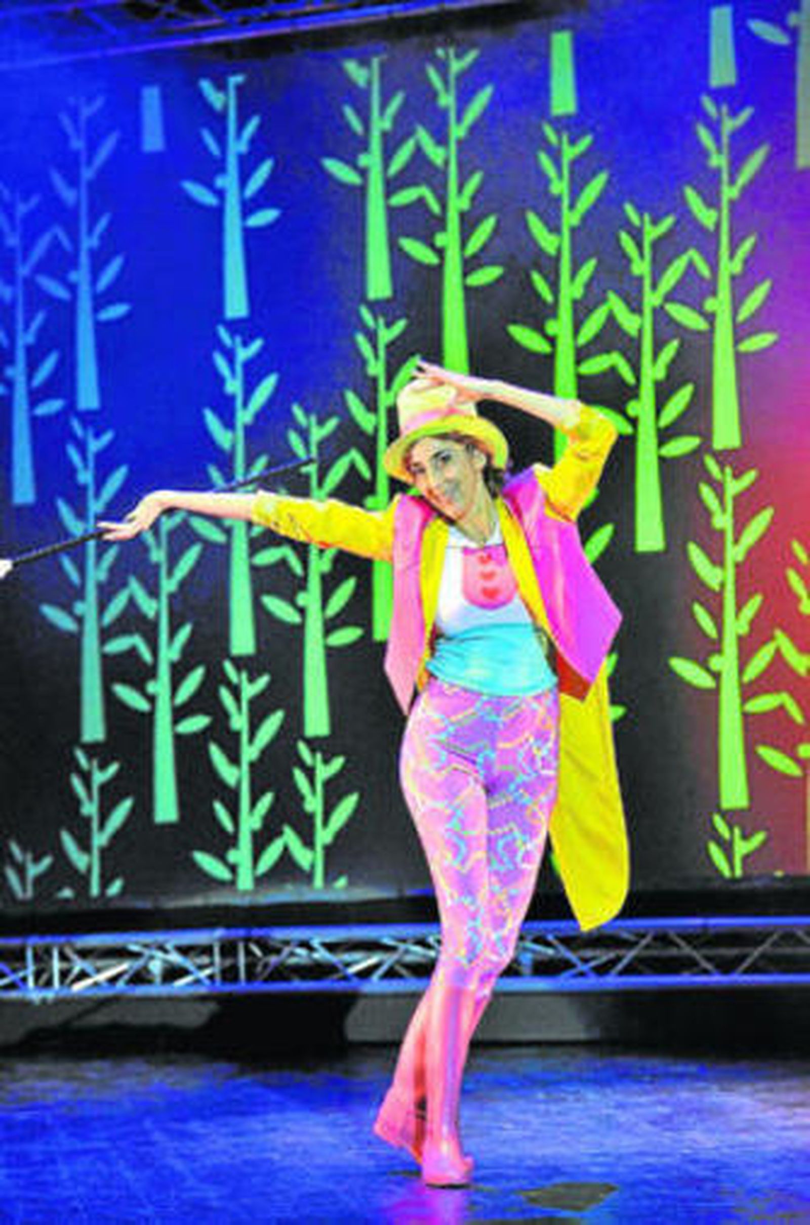 Paz Padilla en una escena de la obra 'Sofocos', que hoy y mañana representa en el Falla.