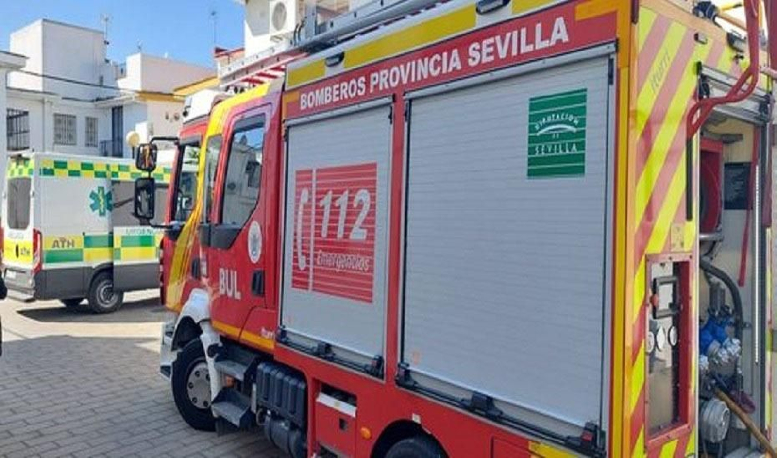 Muere una persona en el incendio en una vivienda abandonada de Utrera