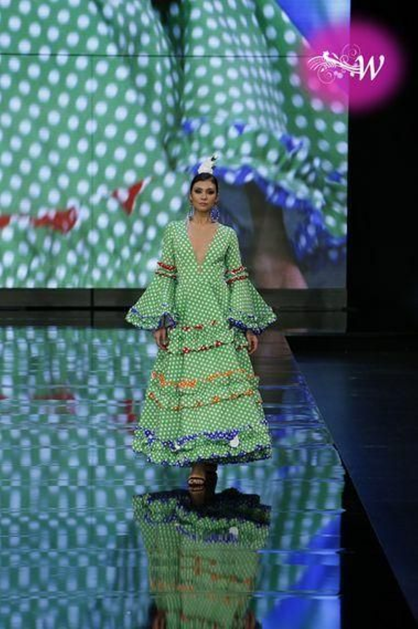 Cristo Báñez vuelve a SIMOF para presentar su colección de flamenca 2020, todas las fotos