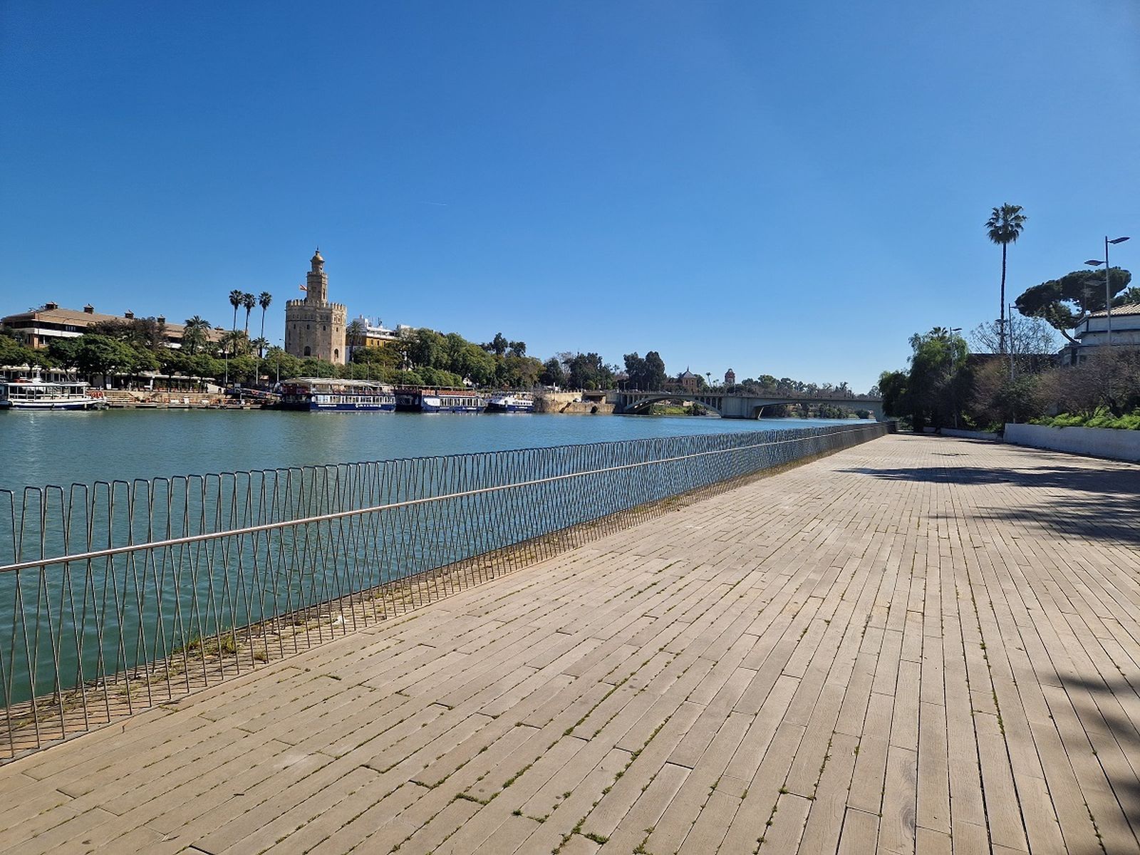 El Muelle Camaronero de Triana acogerá un quiosco bar