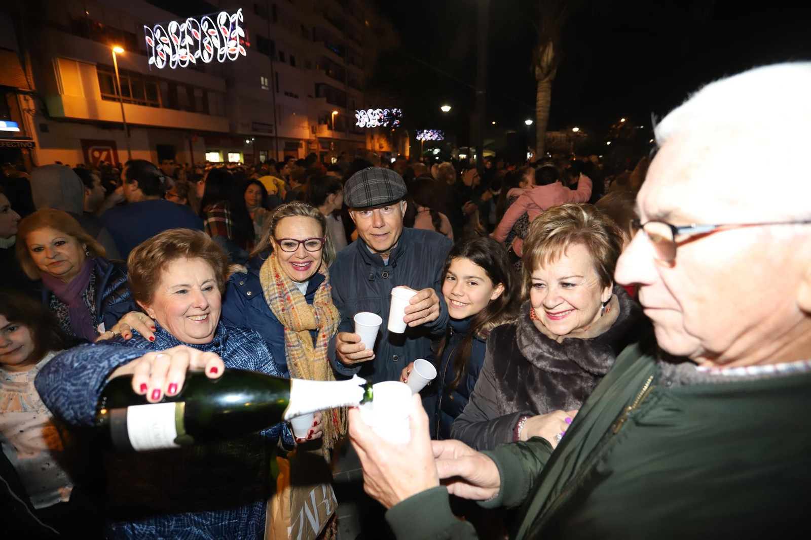 Imágenes de las campanadas de fin de año y las uvas en la plaza Houston