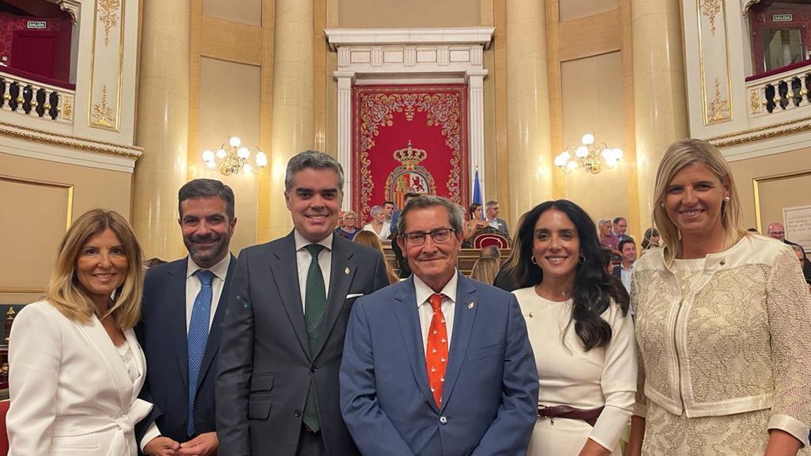 Los seis senadores por la provincia, en una imagen conjunta.