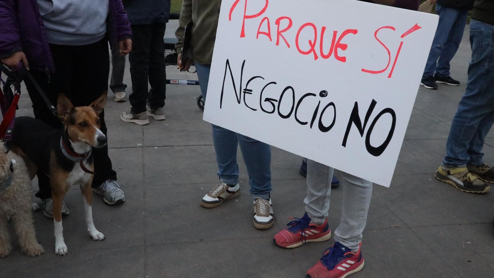 Uno de los carteles que podían verse en la protesta.
