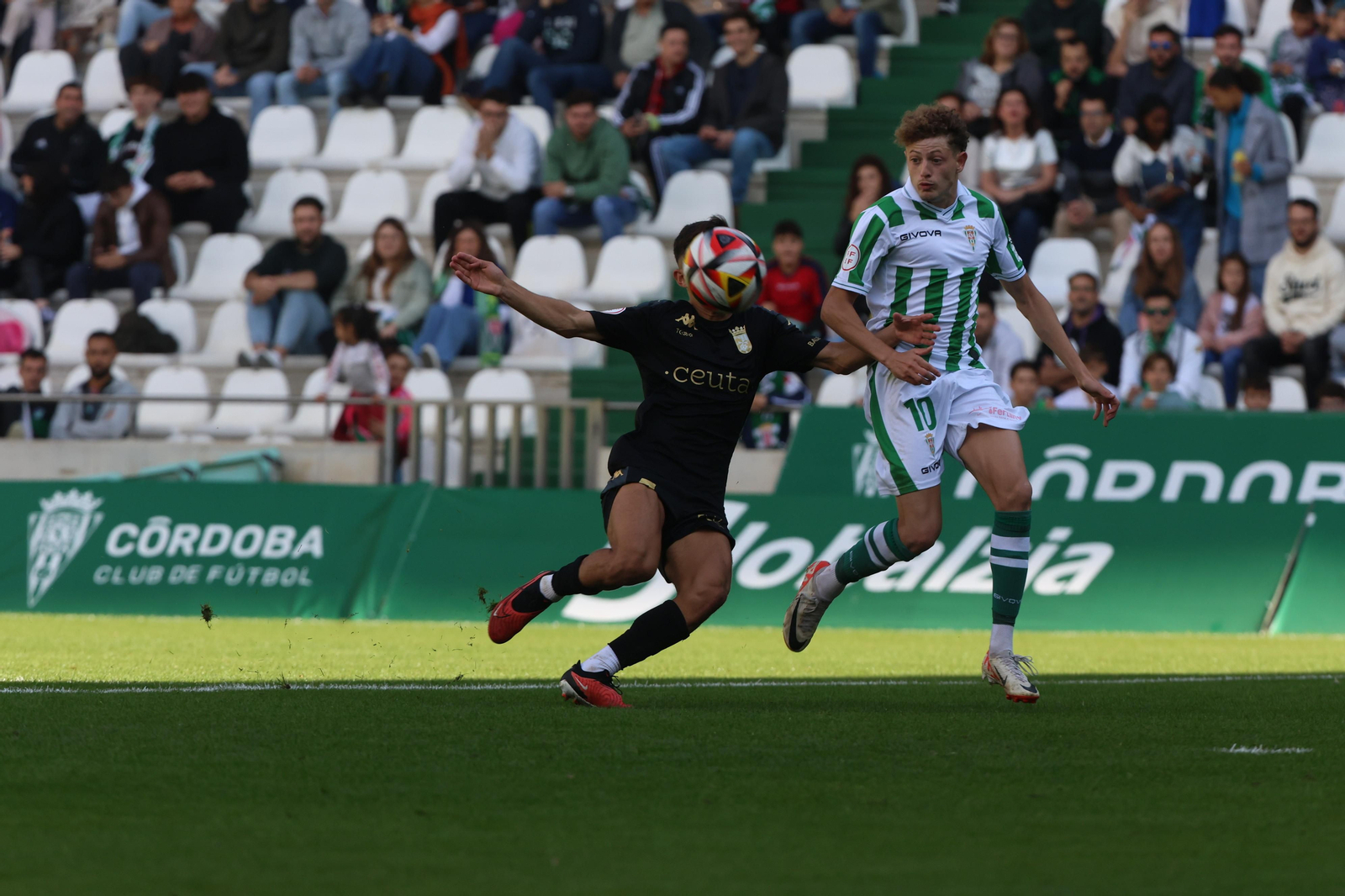 Córdoba CF - Ceuta: Las mejores fotos del partido en El Arcángel