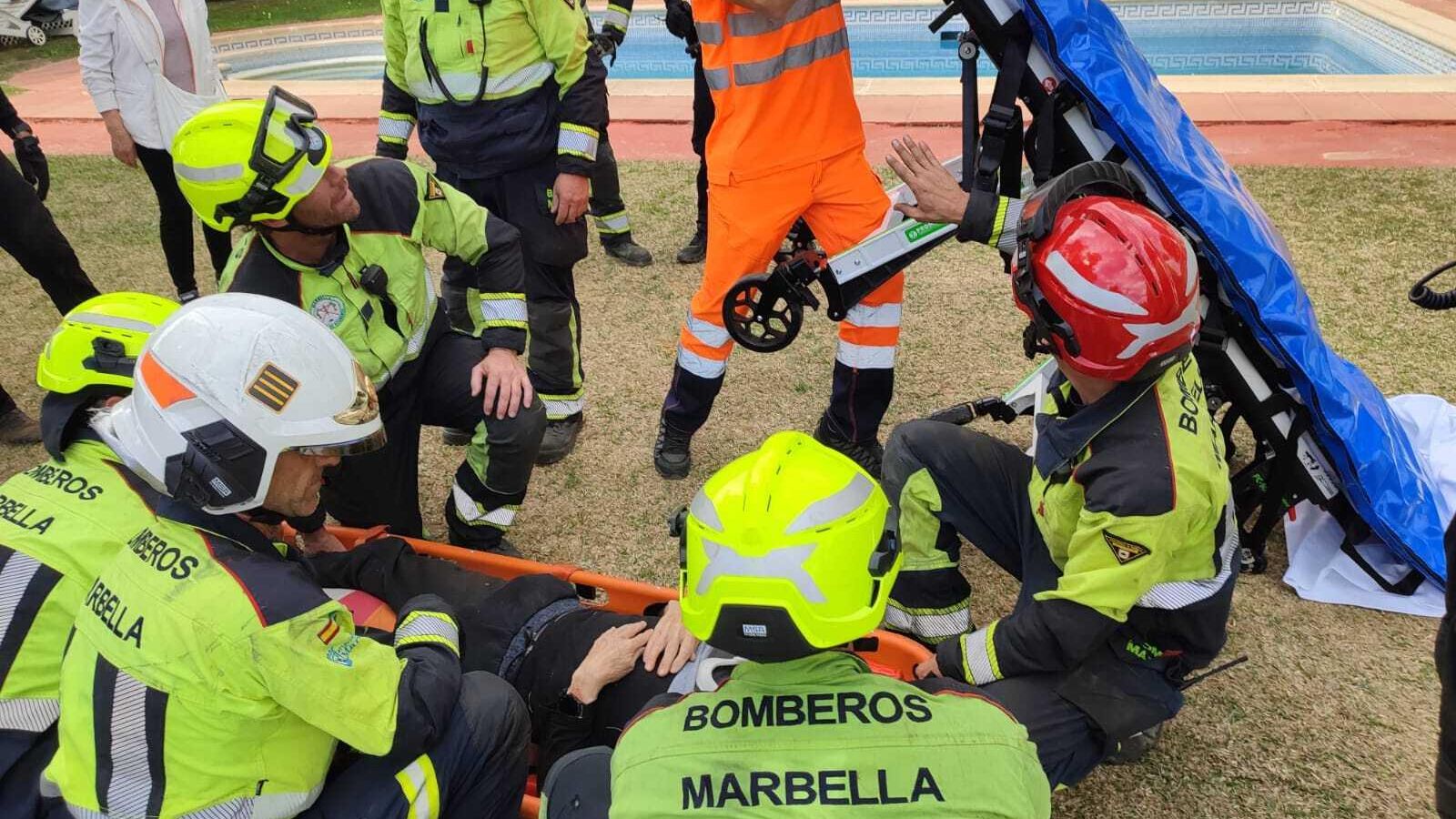Bomberos de Marbella actúan en el lugar