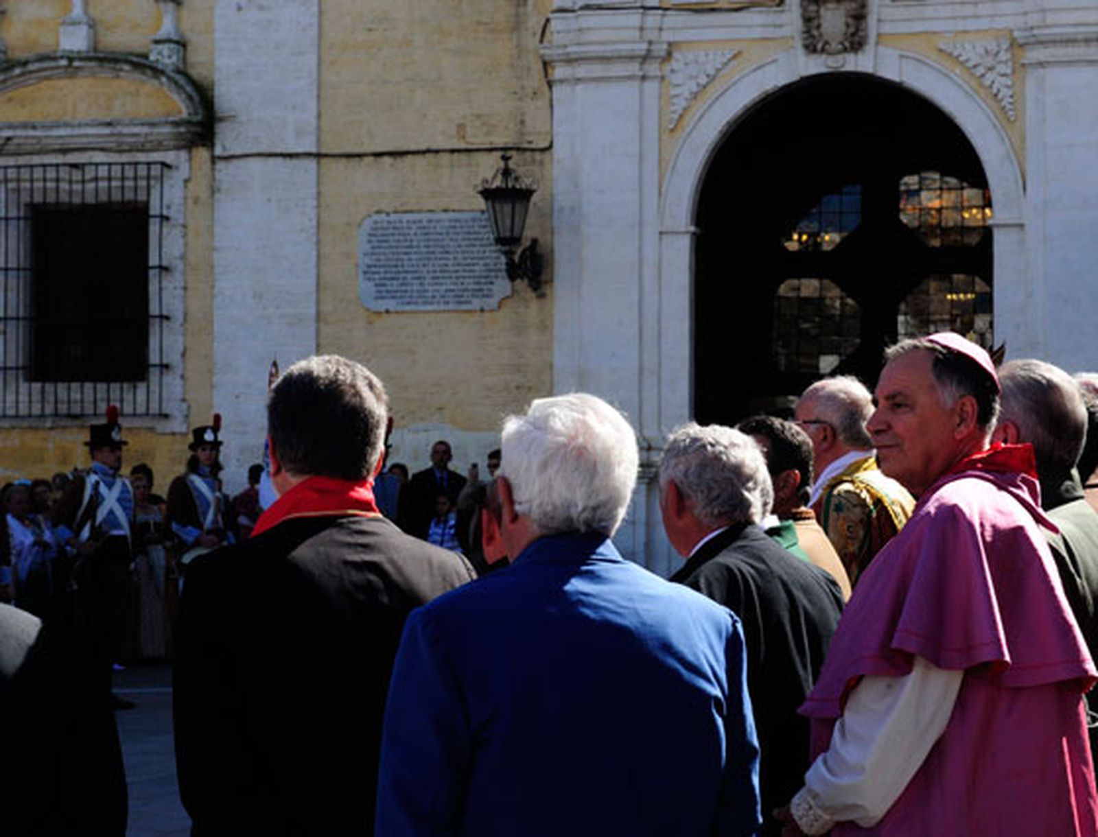 Cádiz y San Fernando rememoran el traslado de las Cortes de la Isla de León a la capital hace 200 años donde finalmente se promulgaría la primera constitución de Cádiz, apodada 'La Pepa'

Foto: Elias Pimentel