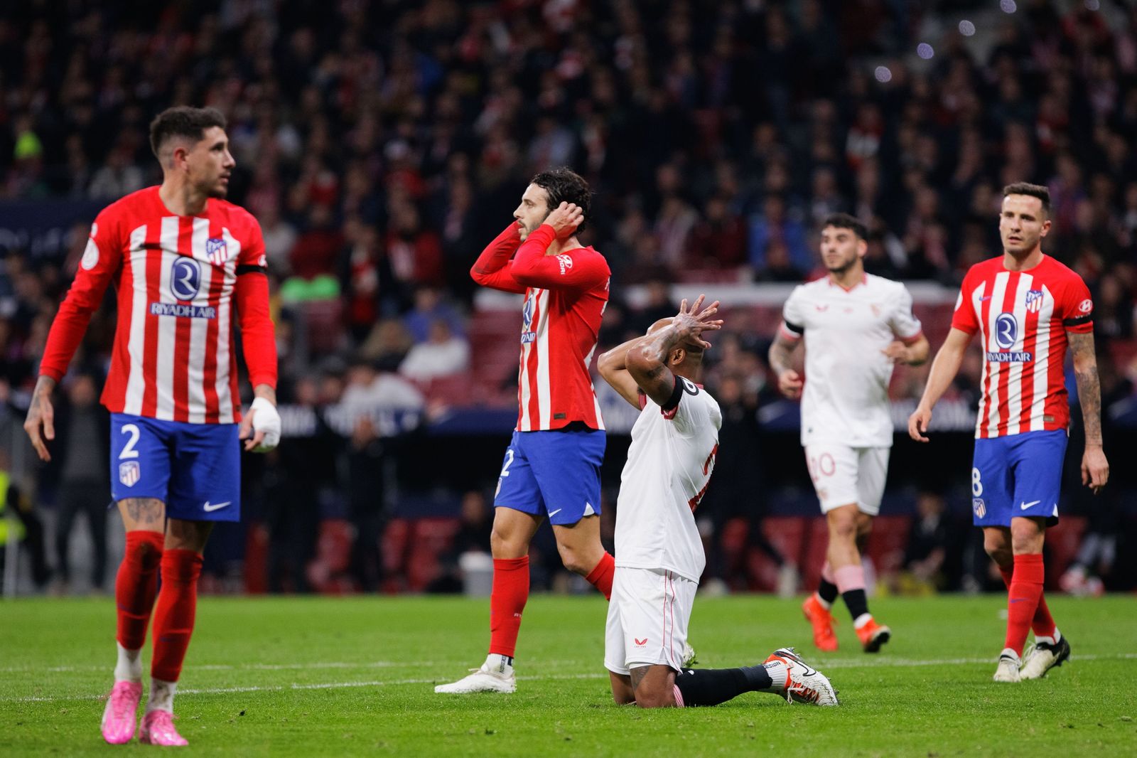 Marcao se lamenta tras una clara ocasión que tuvo en la segunda parte.