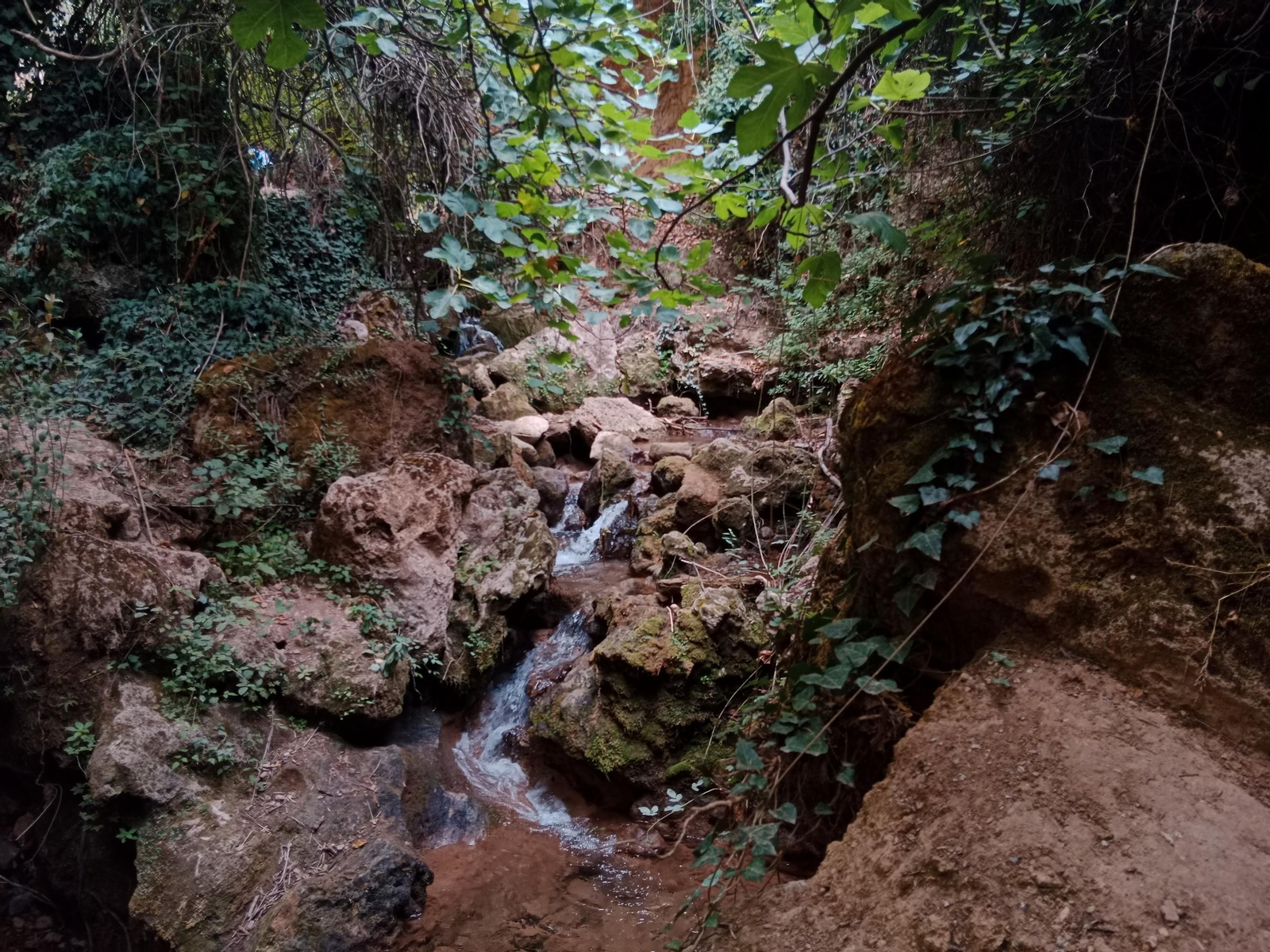 Así está en septiembre la preciosa cascada que puedes ver en Jaén
