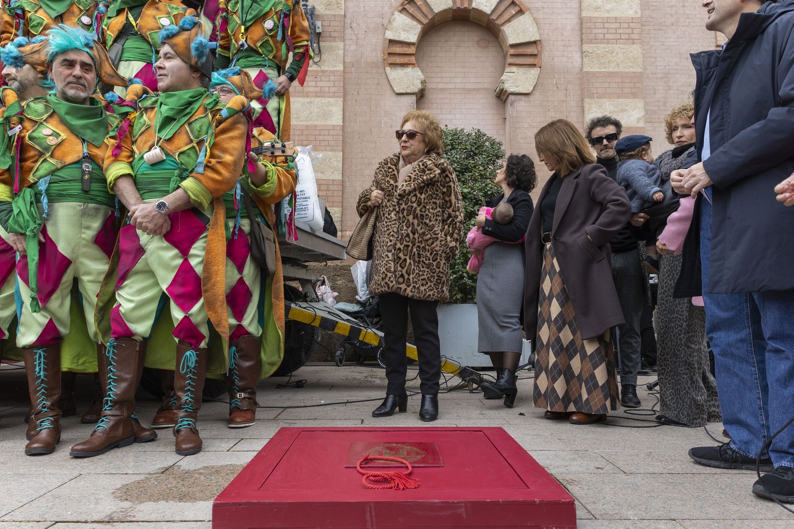 Las imágenes del acto de descubrimiento de la estrella dedicada a Julio Pardo en el Paseo de la Fama del Carnaval de Cádiz
